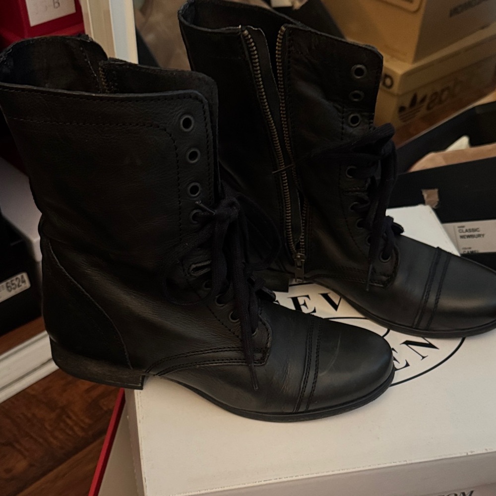 Steve Madden Black Lace-Up Ankle Boots with Side Zipper
